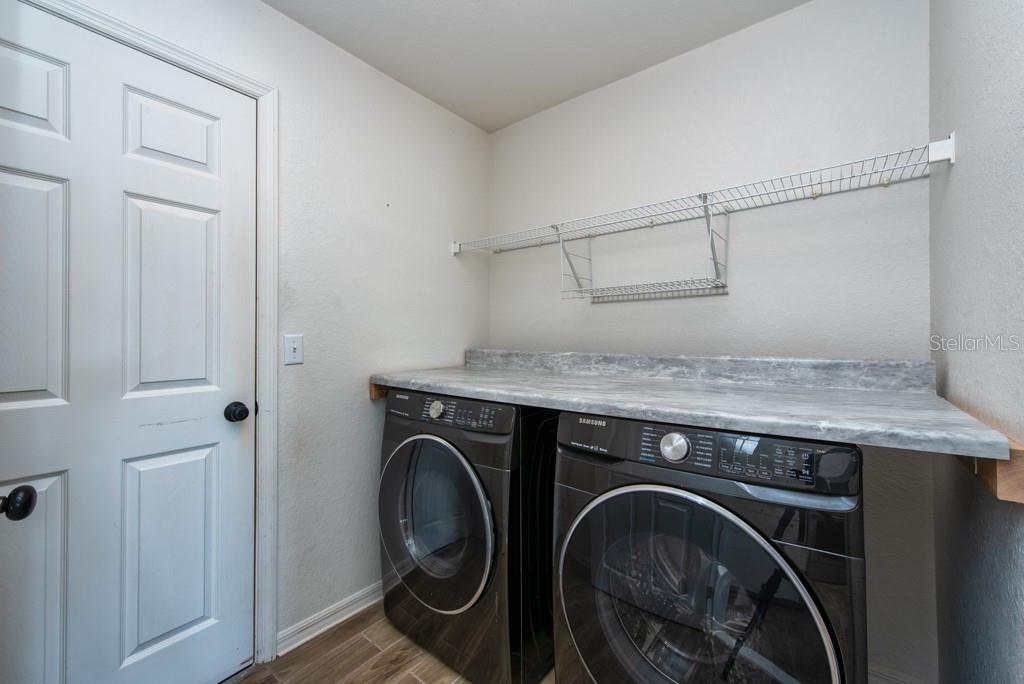 OAKFORD ESTATES - Residential