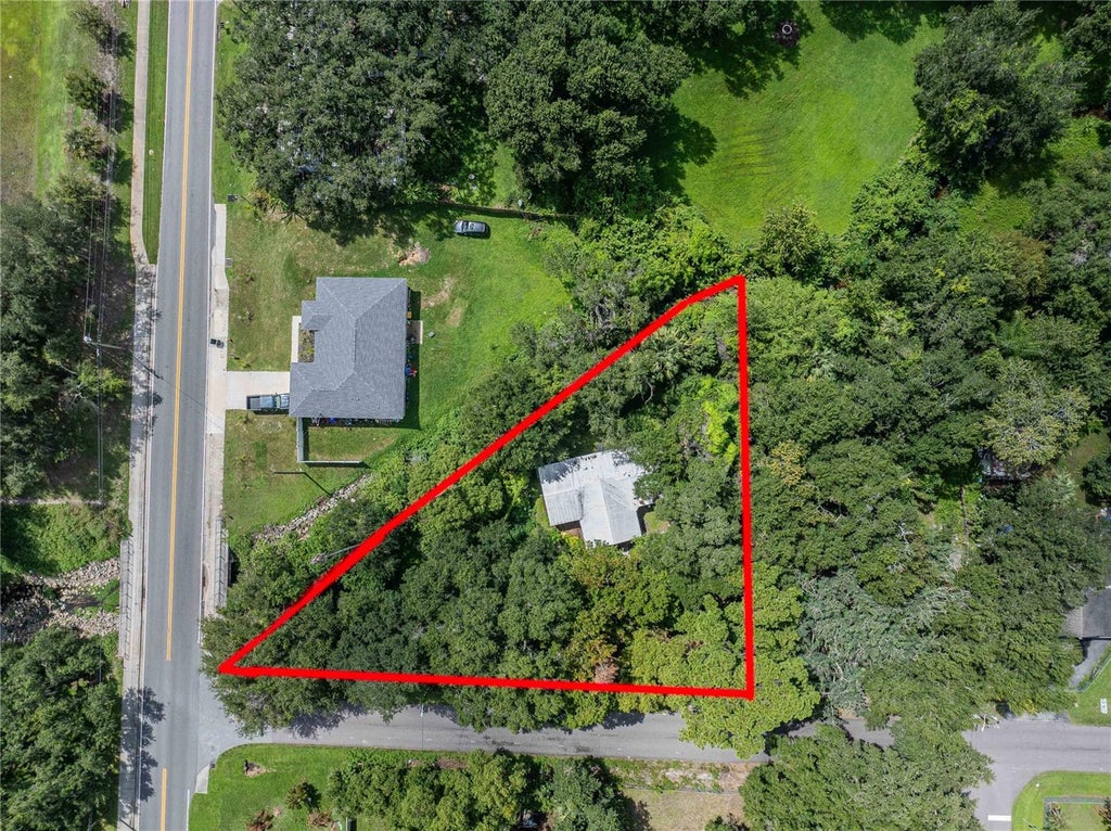 Photo of 3312 Lynn Drive, Lakeland, FL 33805 (MLS # TB8548600)