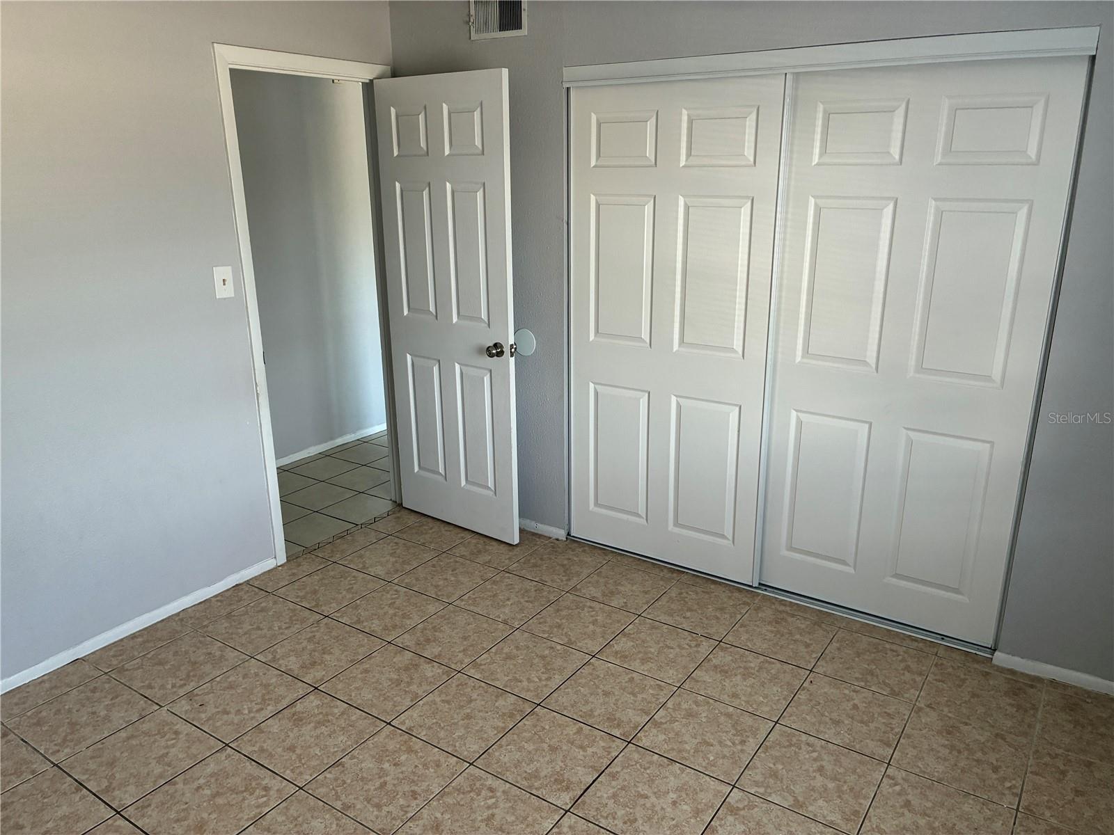 COMMODORE PLACE CONDO - Residential Lease