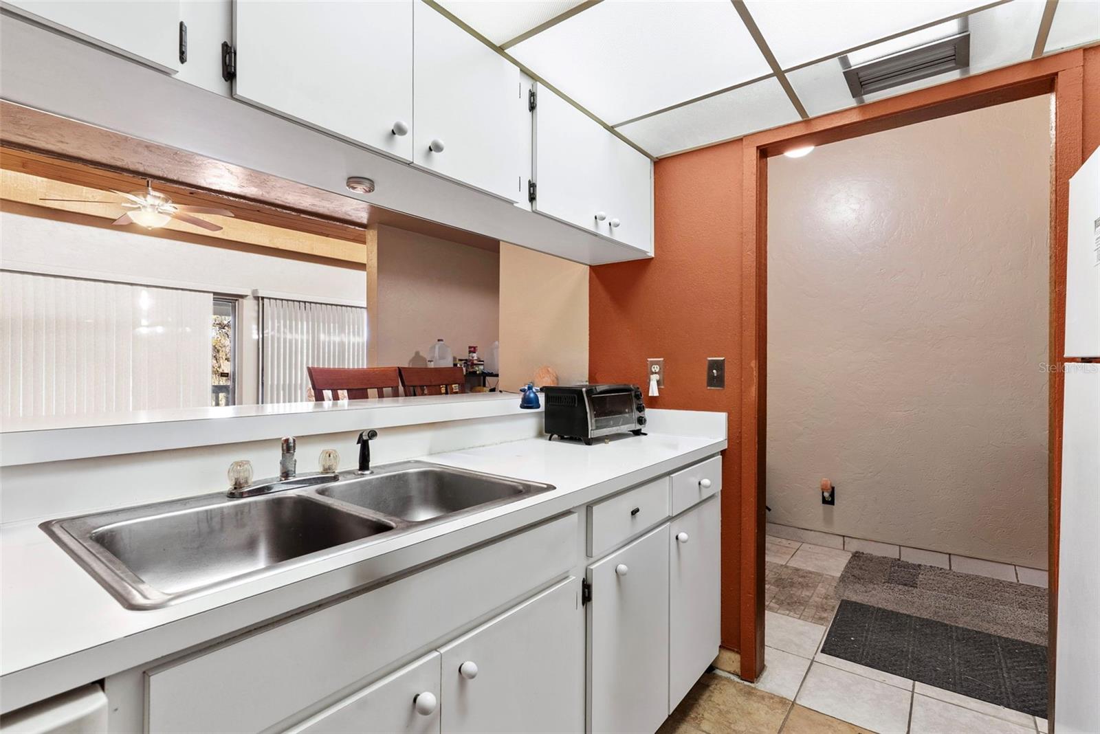 GRENELEFE CAMELOT CONDO - Residential