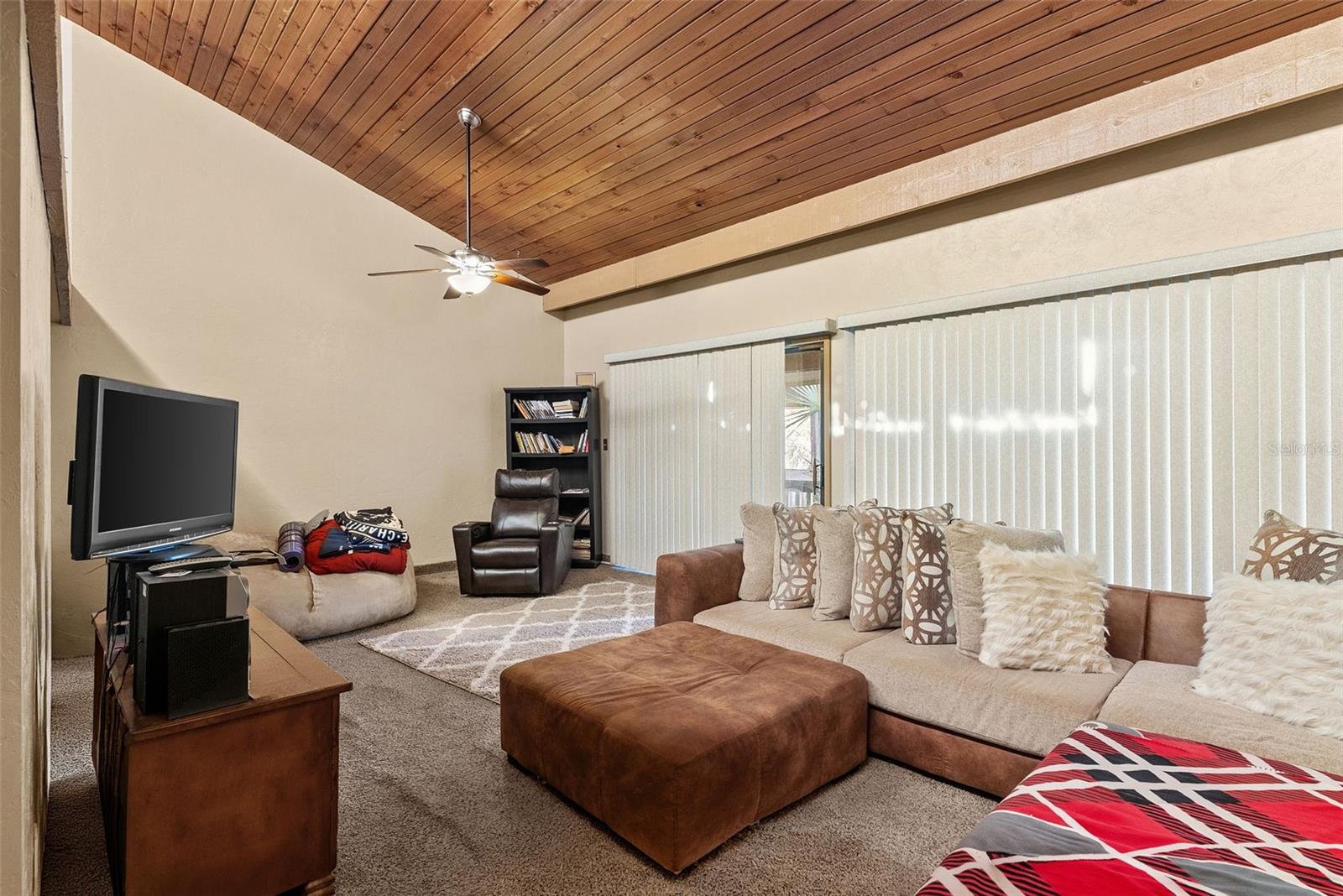 GRENELEFE CAMELOT CONDO - Residential