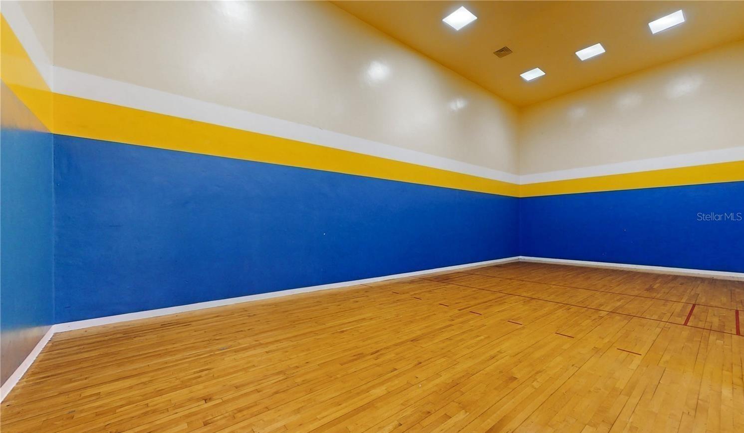 AUDUBON VILLAS AT HUNTERS CREEK CONDO - Residential