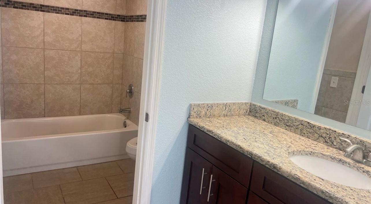 AUDUBON VILLAS AT HUNTERS CREEK CONDO - Residential