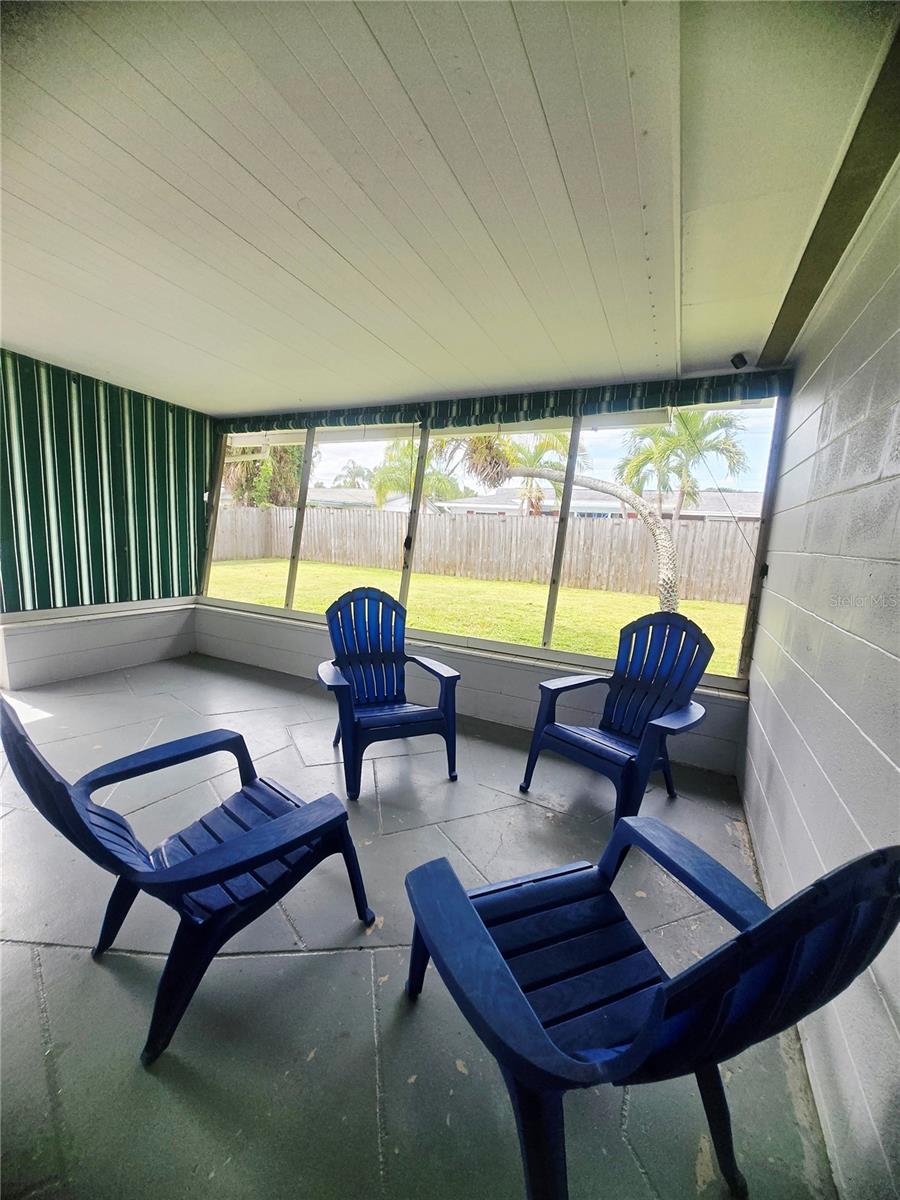 TROPIC HILLS - Residential