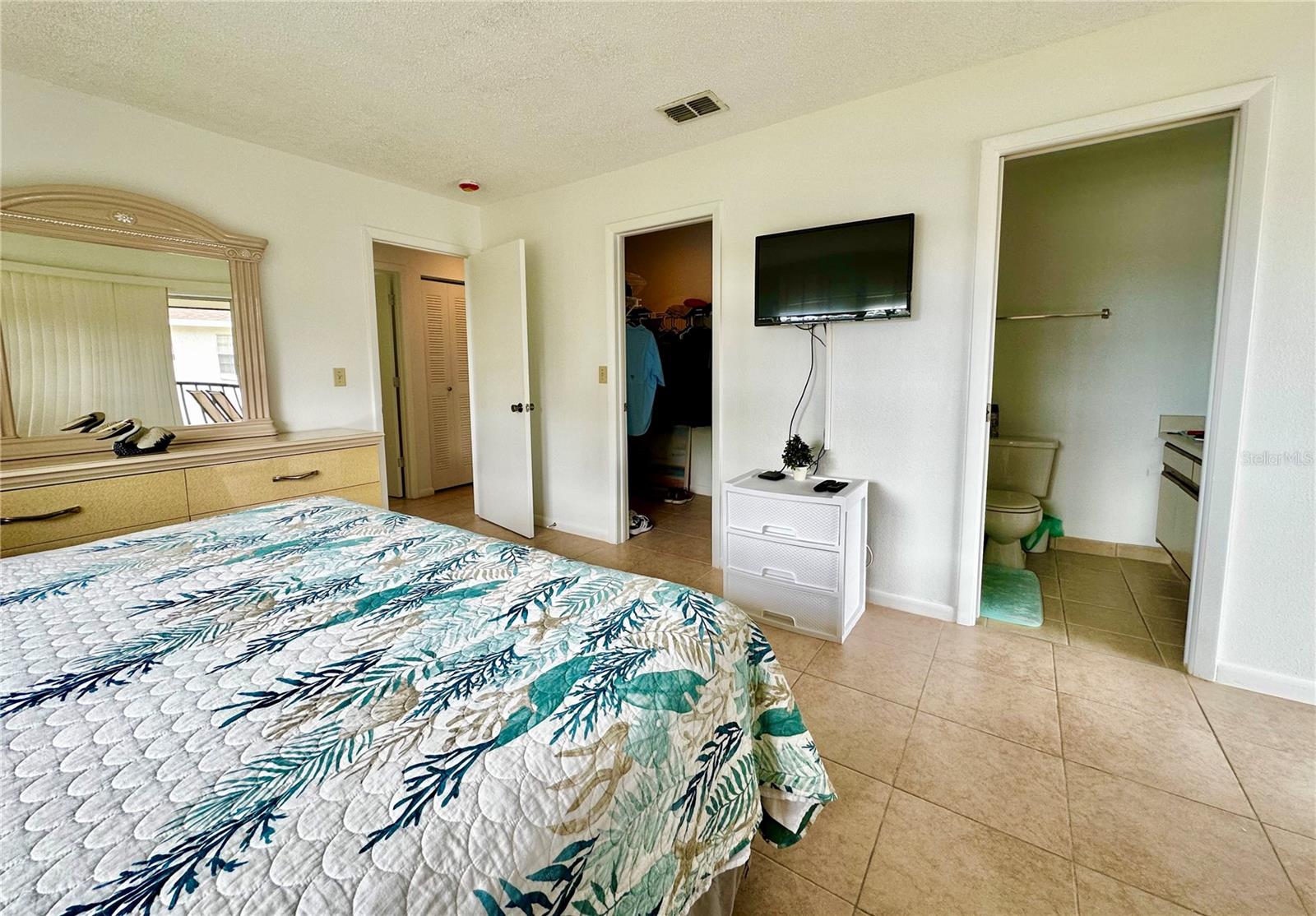 PALM MANOR PH 03 - Residential