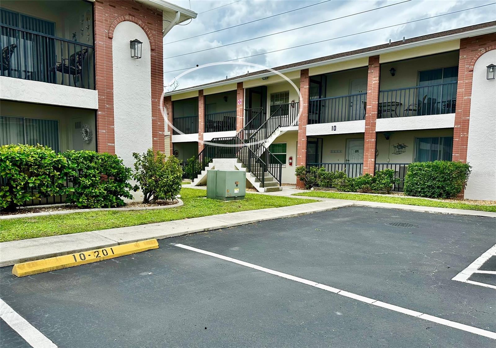 PALM MANOR PH 03 - Residential