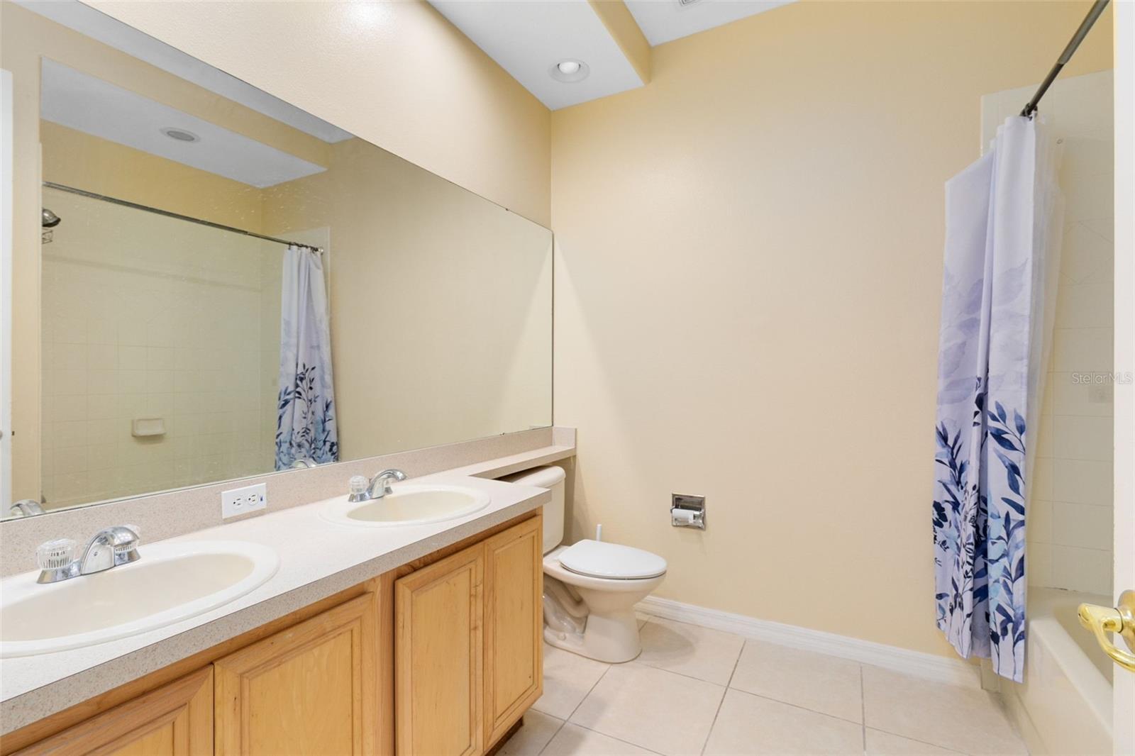 CHATHAM PLACE/ARBOR MDWS A-C - Residential