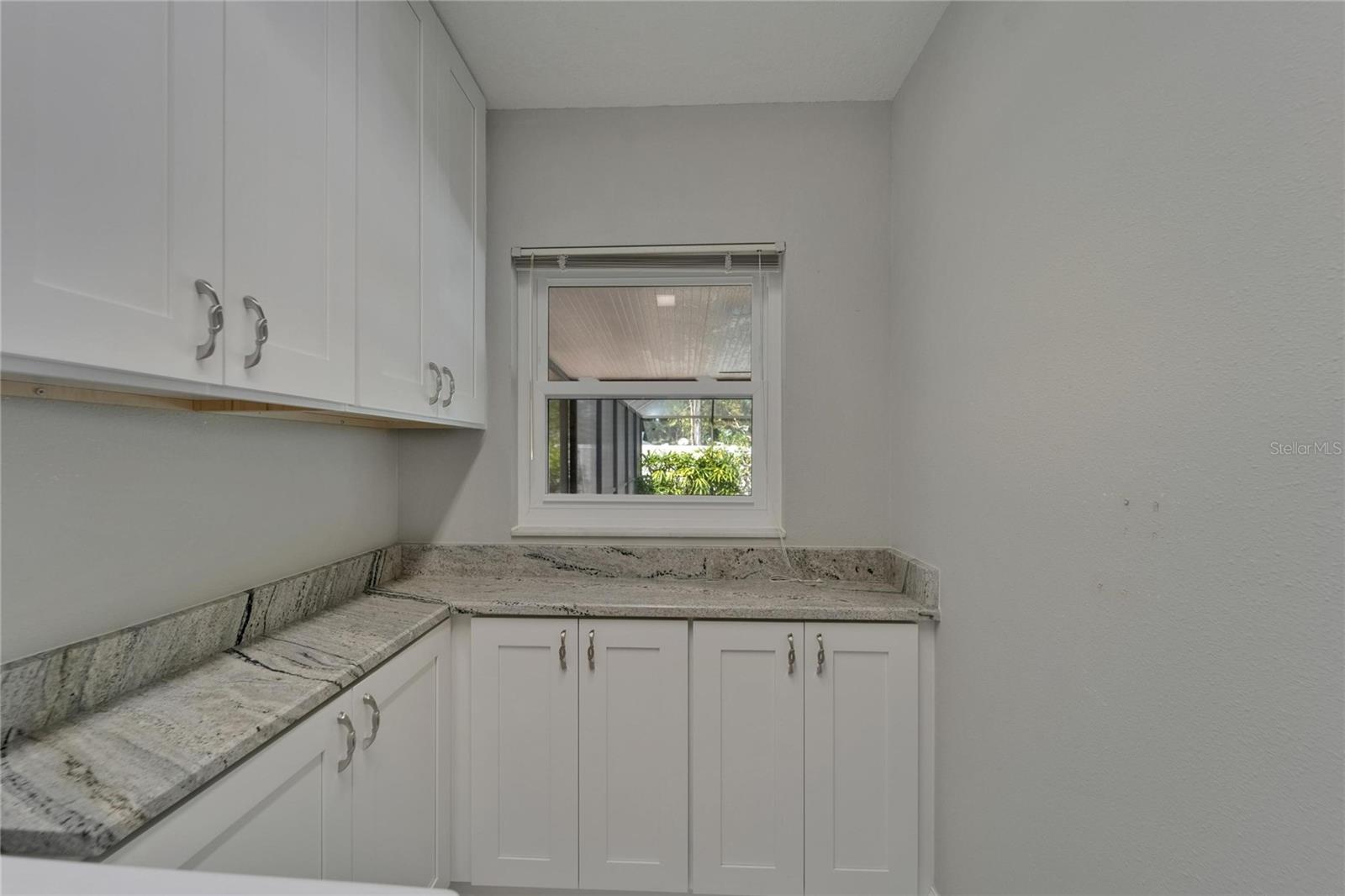 RIVER RUN UNIT II - Residential Lease