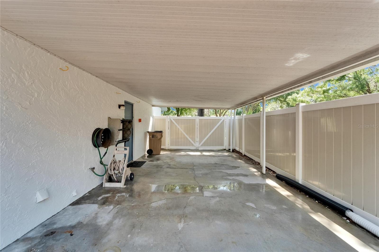 RIVER RUN UNIT II - Residential Lease