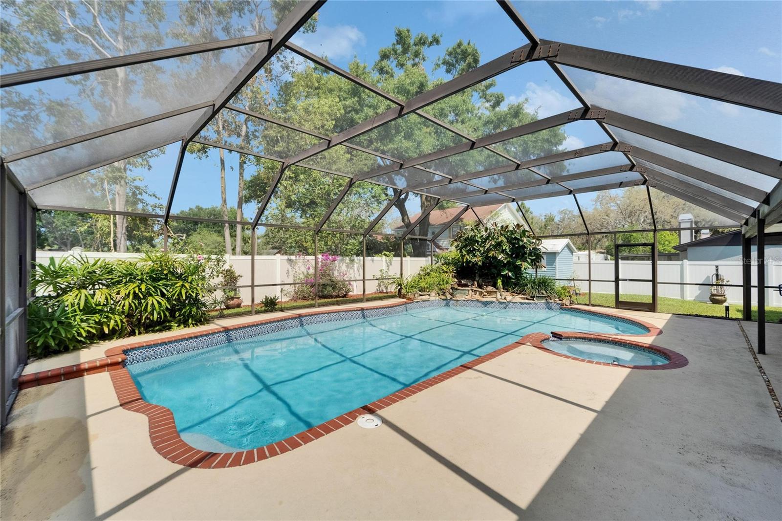 RIVER RUN UNIT II - Residential Lease