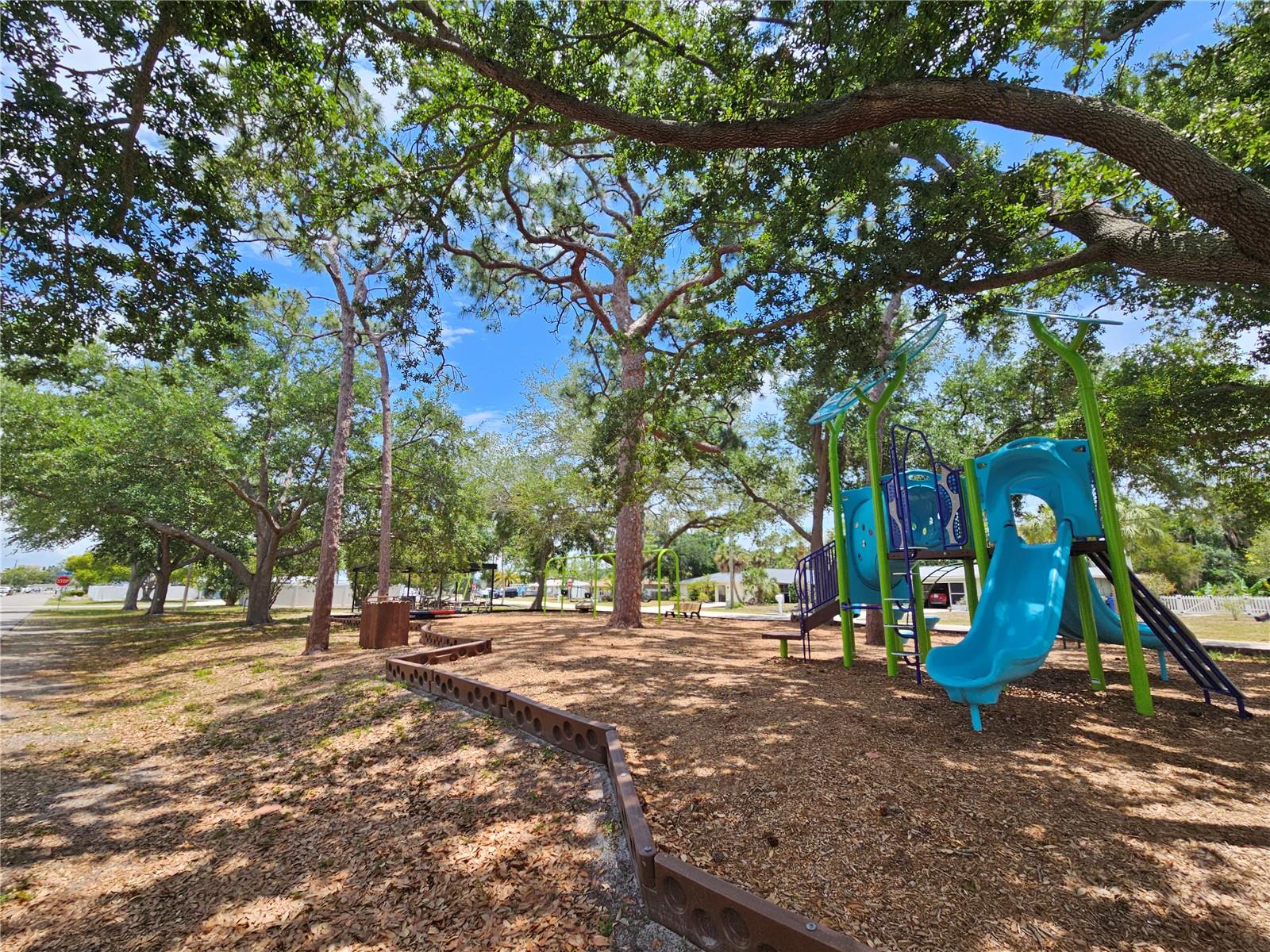 EAST GATE - Residential