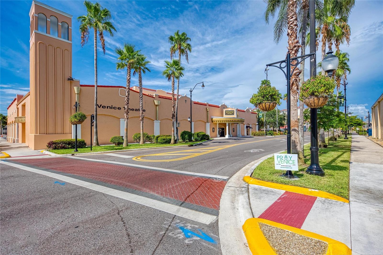EAST GATE - Residential