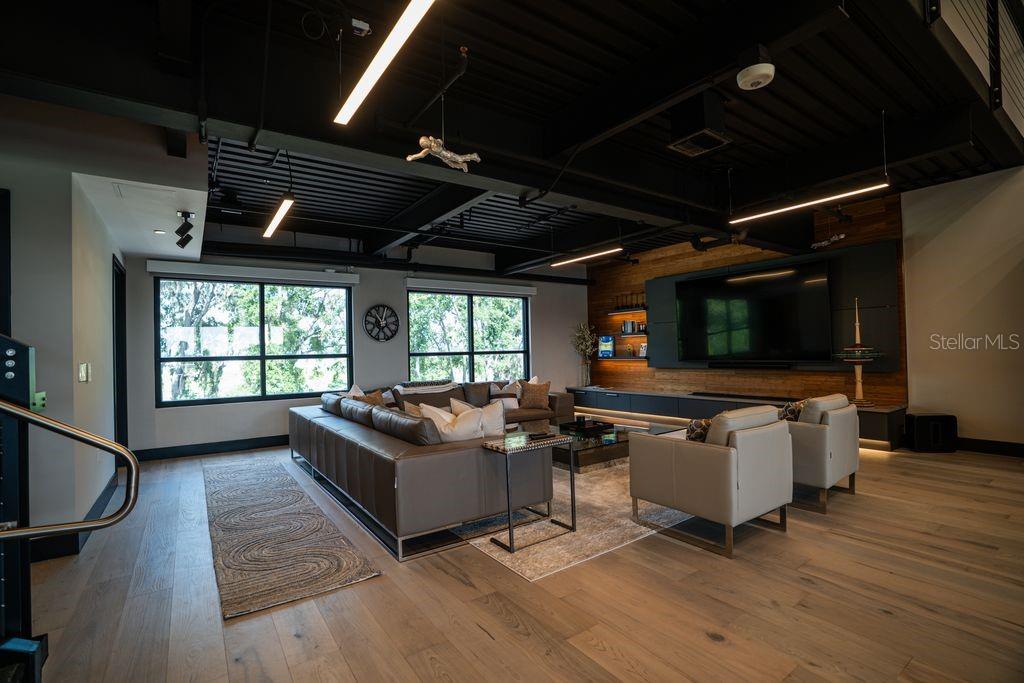 WHITFIELD ESTATES ON SARASOTA BAY I - Residential