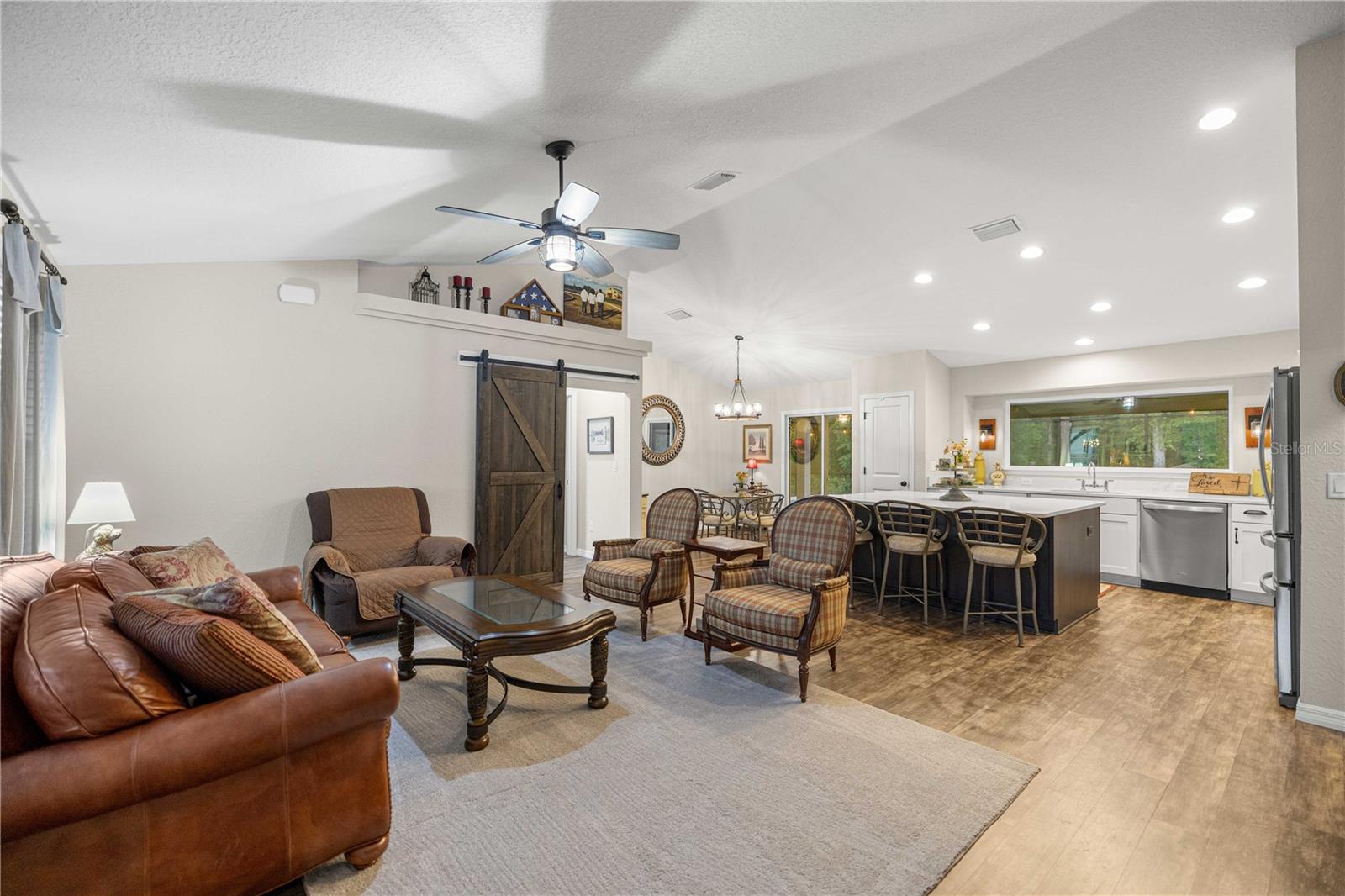 ROLLING HILLS UN 5 - Residential