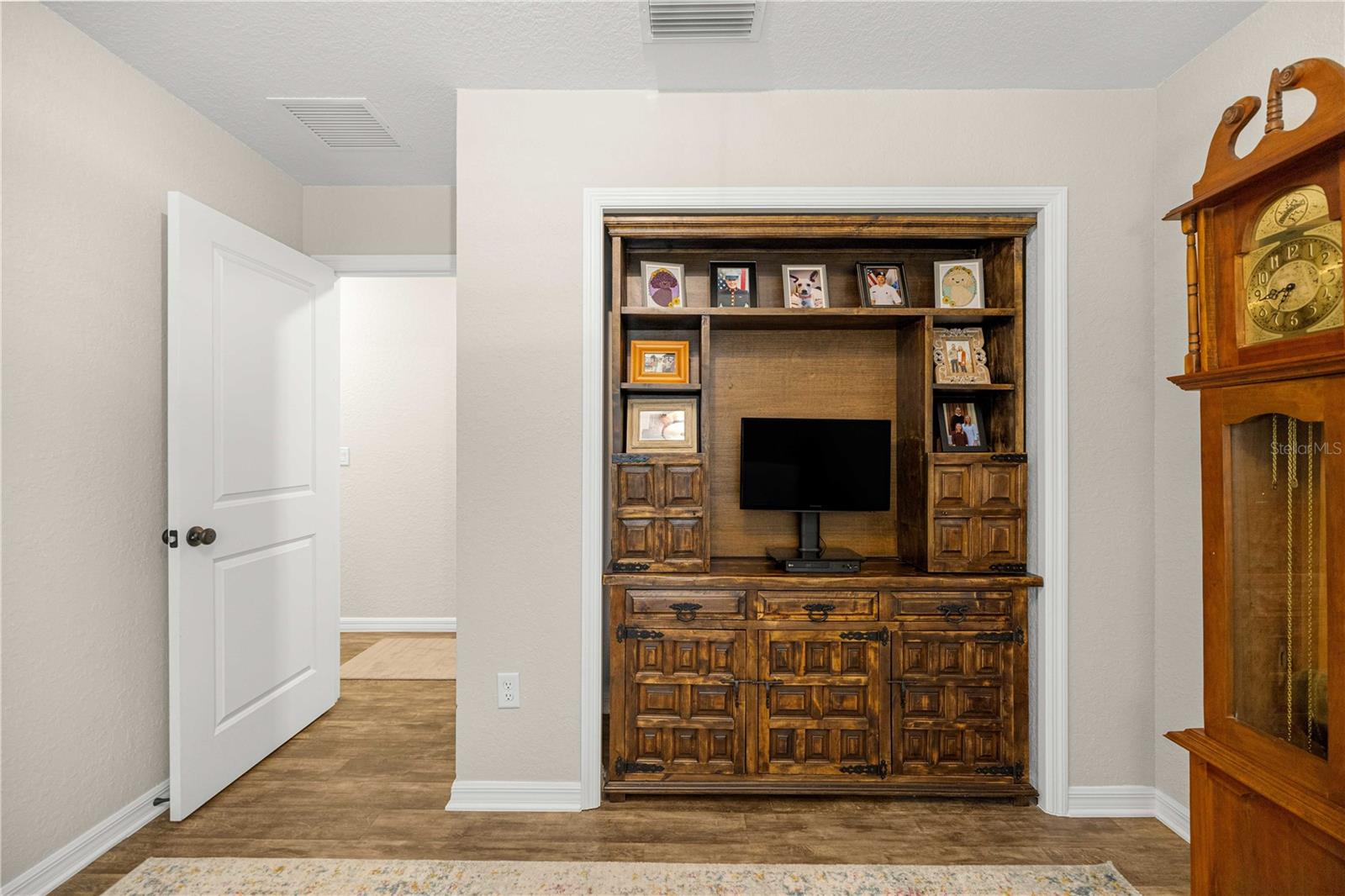 ROLLING HILLS UN 5 - Residential