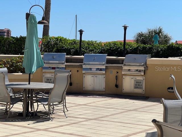 GRANDE ISLE TOWERS I & 2 PH 2 - Residential Lease