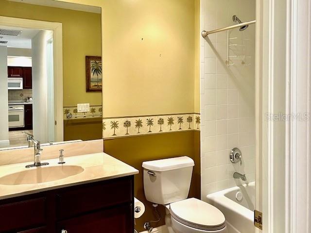 GRANDE ISLE TOWERS I & 2 PH 2 - Residential Lease