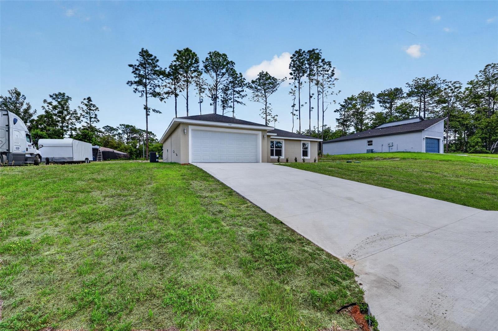 715 MARION OAKS MANOR