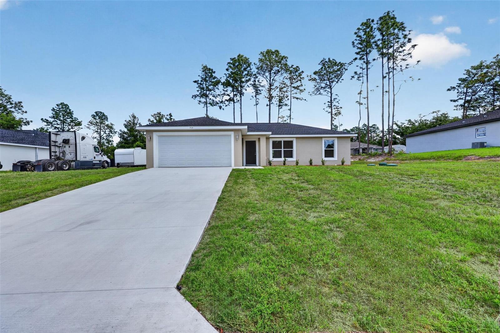 715 MARION OAKS MANOR