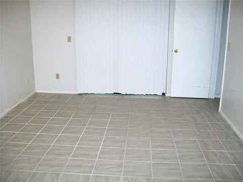 Tiny photo for 15071 SW 38th Avenue, Ocala, FL 34473 (MLS # OM731319)