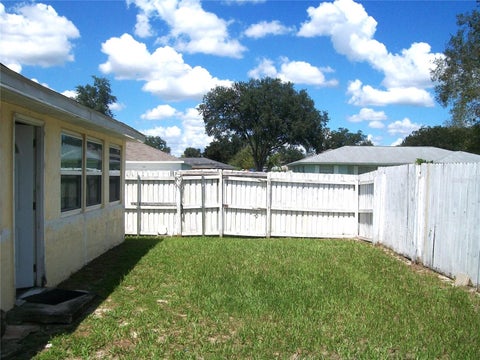 Tiny photo for 15071 SW 38th Avenue, Ocala, FL 34473 (MLS # OM731319)
