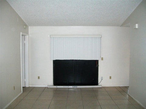 Tiny photo for 15071 SW 38th Avenue, Ocala, FL 34473 (MLS # OM731319)