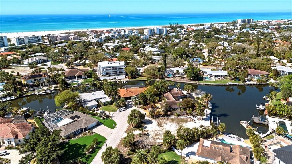 Photo of 5448 Azure Way, Sarasota, FL 34242 (MLS # A4688348)