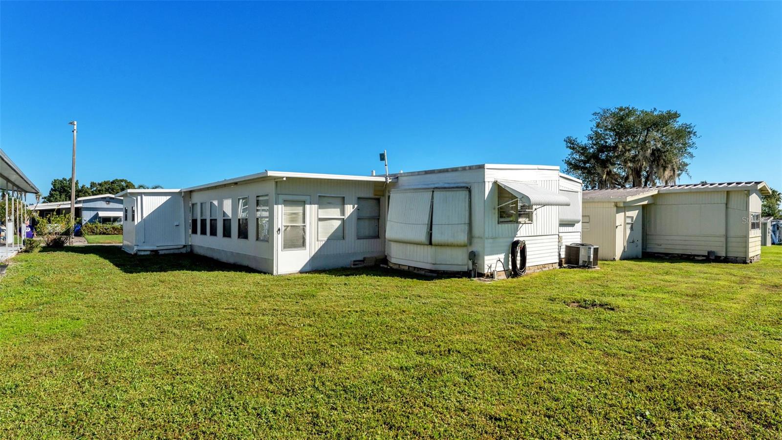 LAKESIDE HILLS ESTATES - Residential