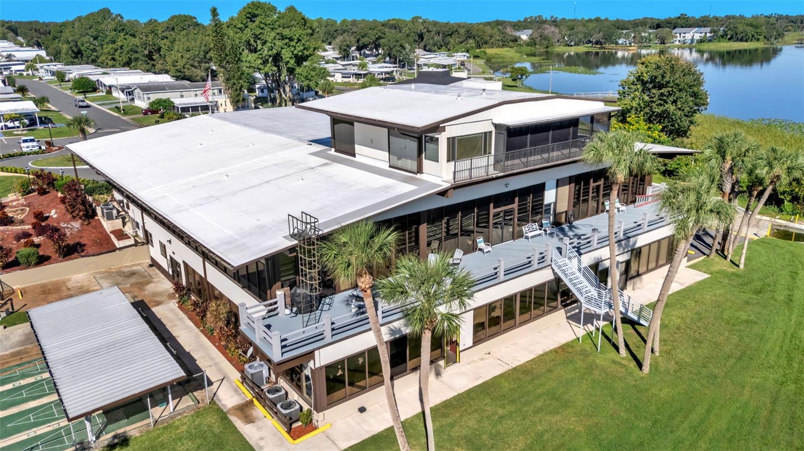 LAKESIDE HILLS ESTATES - Residential