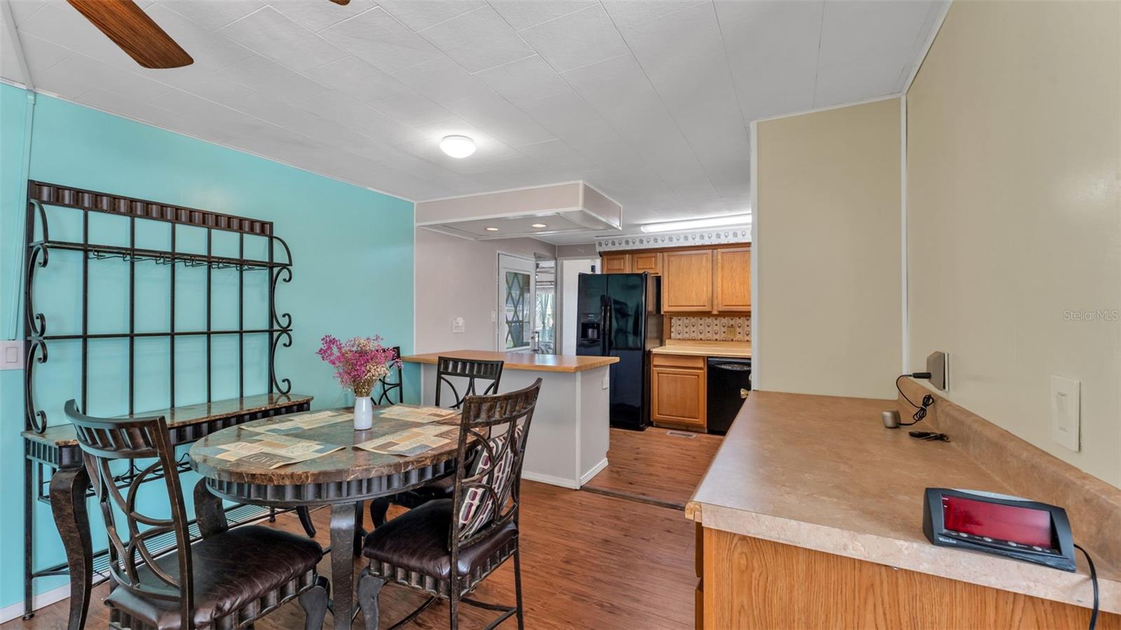LAKESIDE HILLS ESTATES - Residential