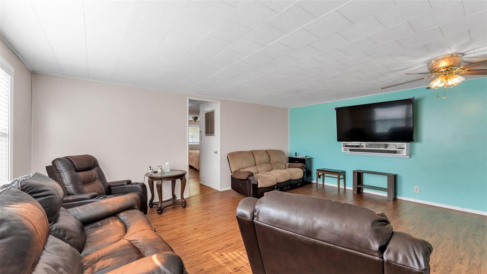 LAKESIDE HILLS ESTATES - Residential