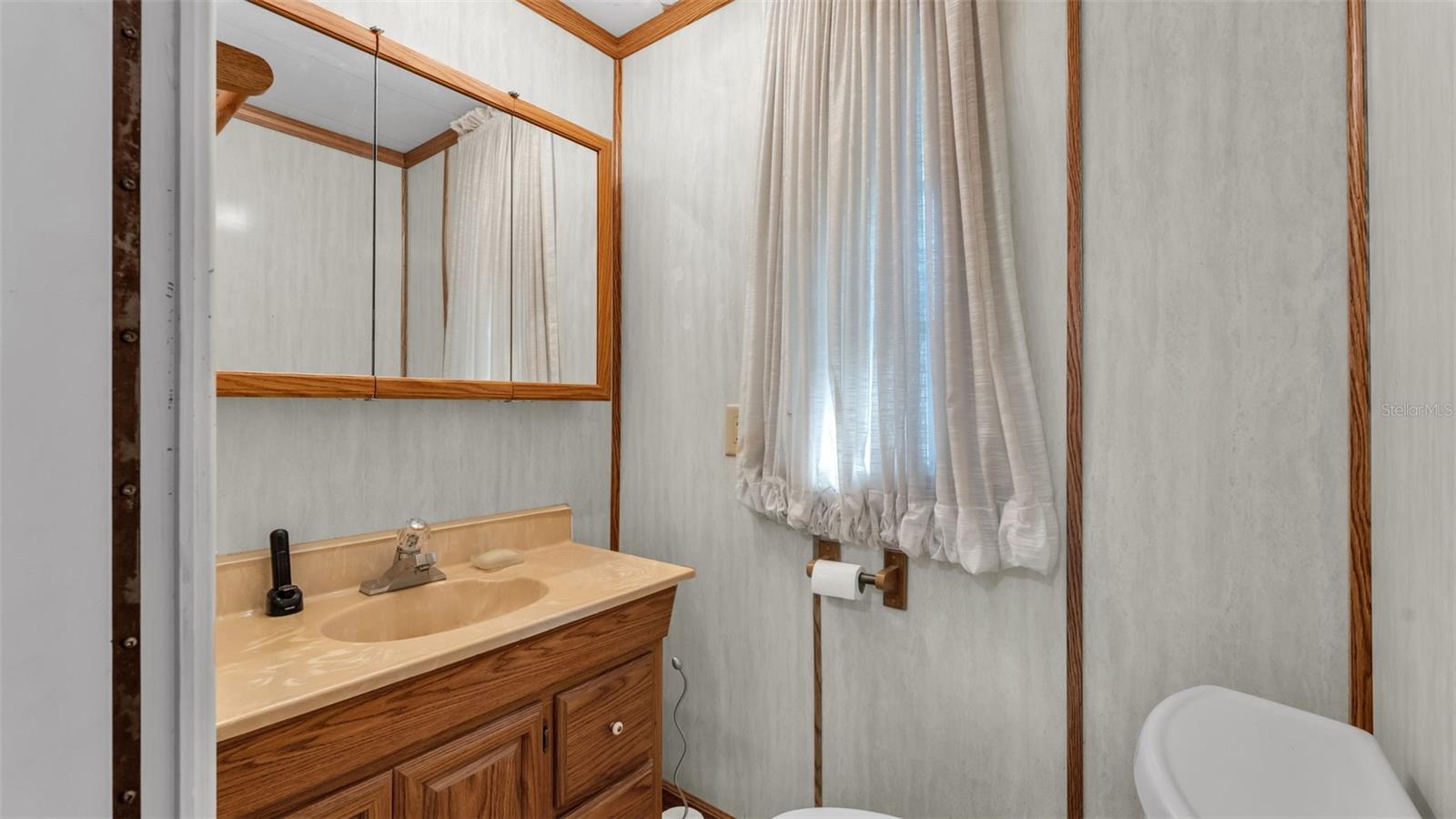 LAKESIDE HILLS ESTATES - Residential