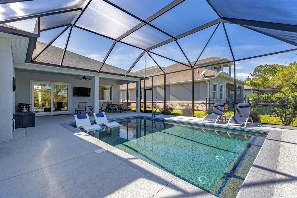 Photo of 8 N Lakewalk Drive, Palm Coast, FL 32137 (MLS # FC316947)