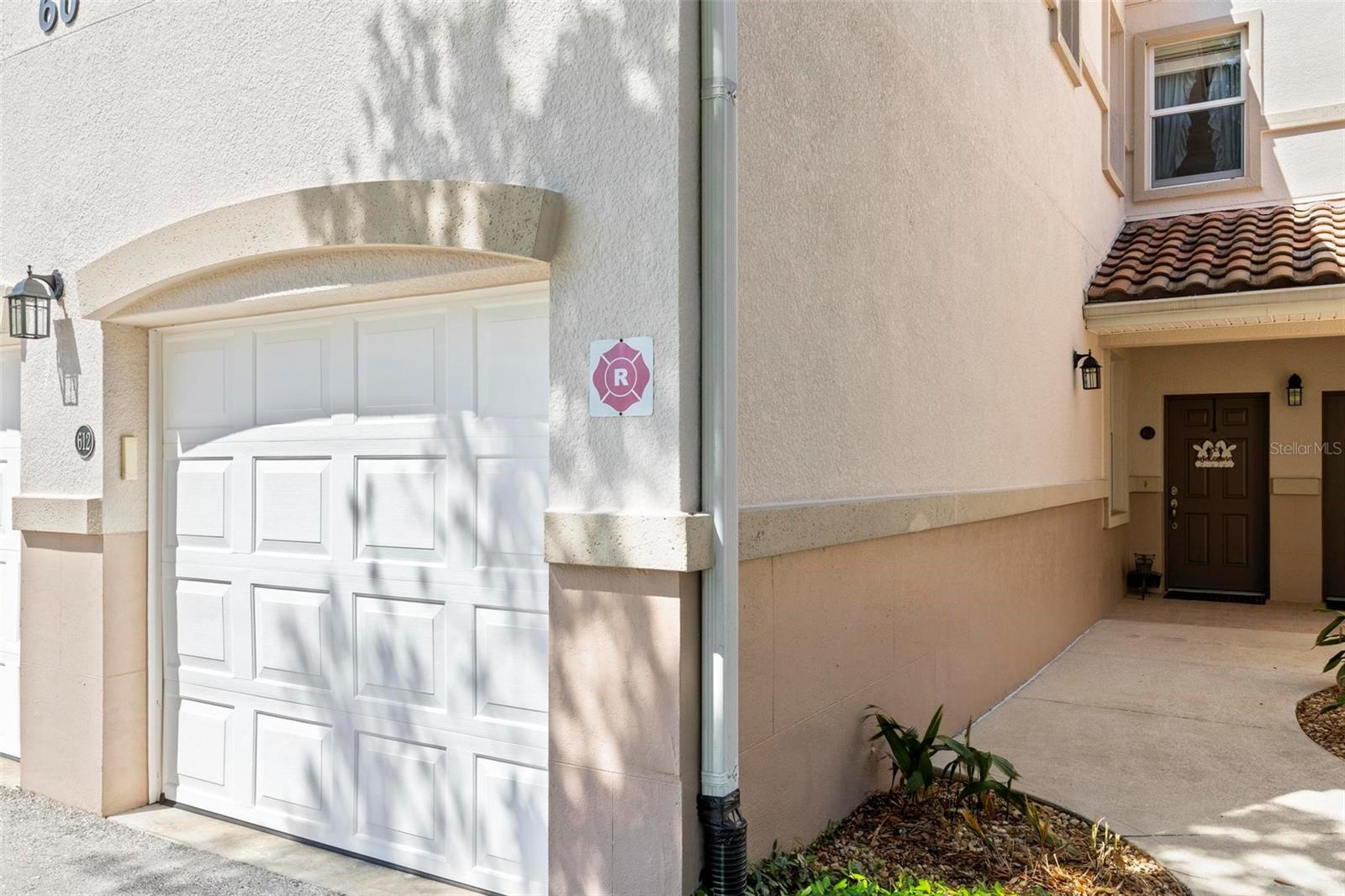 60 RIVERVIEW BEND S 612