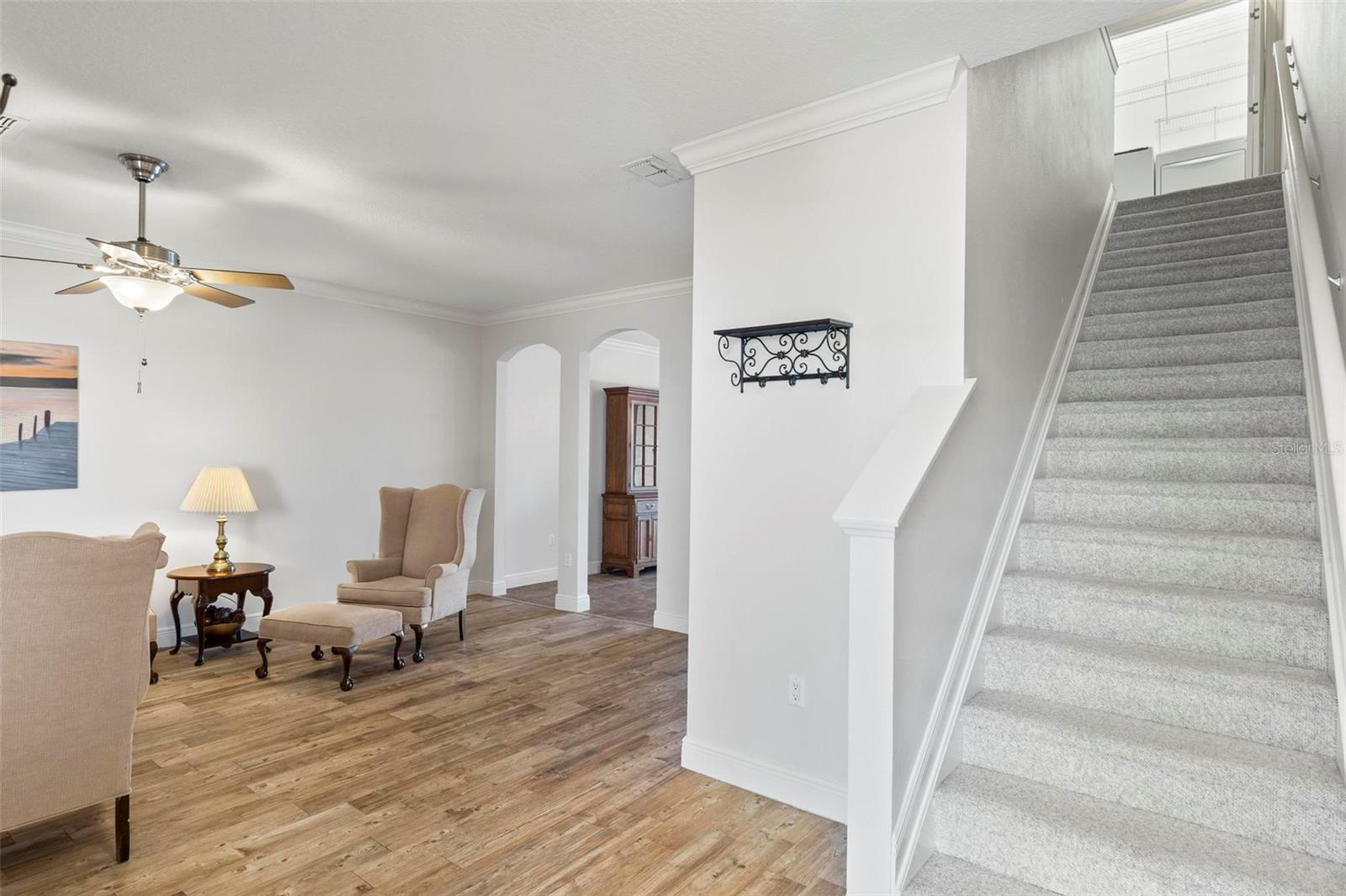 60 RIVERVIEW BEND S 612
