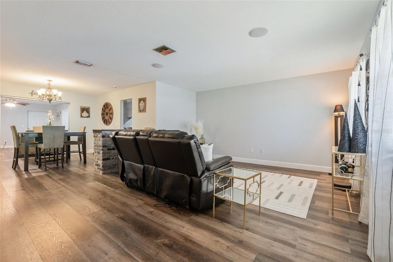 1713 N EDEN CIRCLE