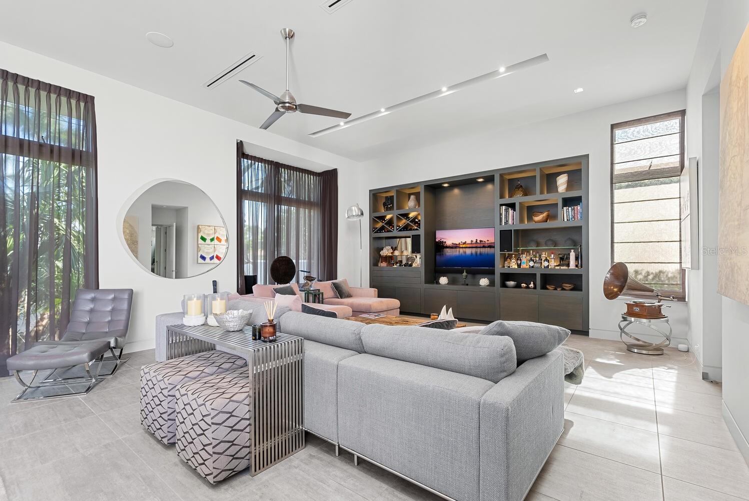 MCCLELLAN PARK - Residential