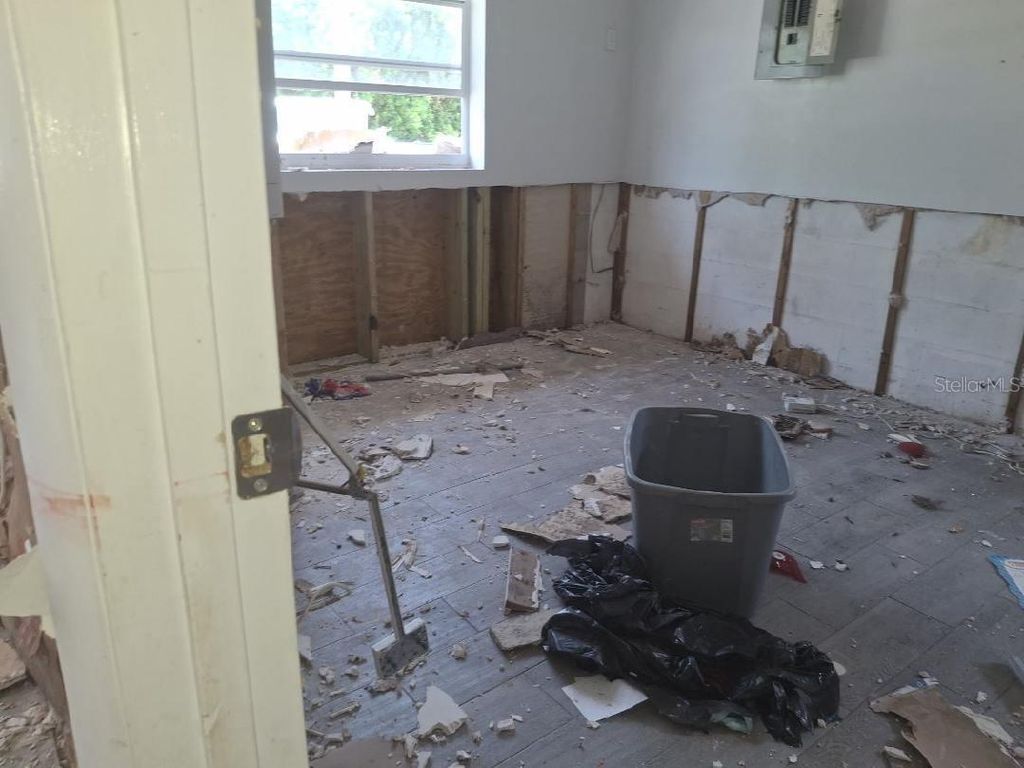 Photo of 7814 Akron Avenue, Hudson, FL 34667 (MLS # TB8455879)