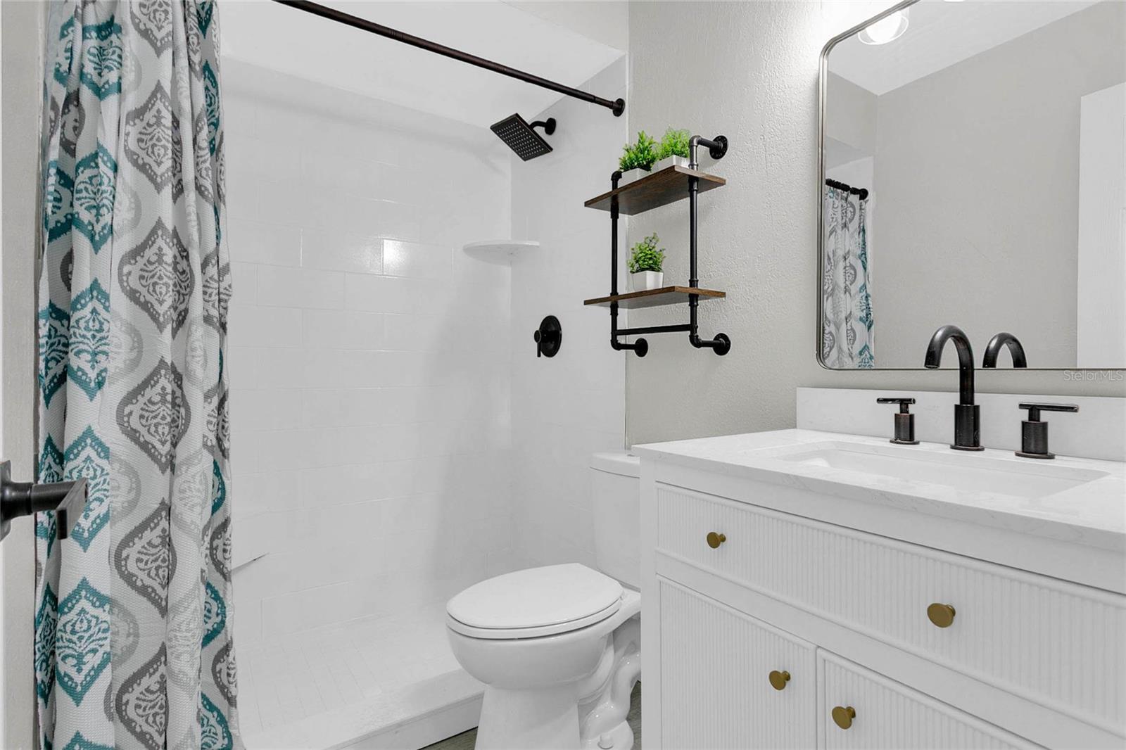 CITRUS COVE - Residential