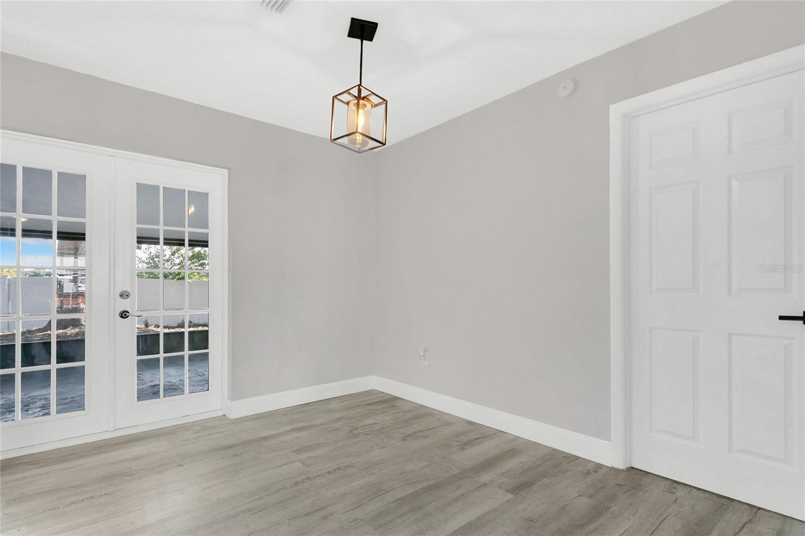 CITRUS COVE - Residential