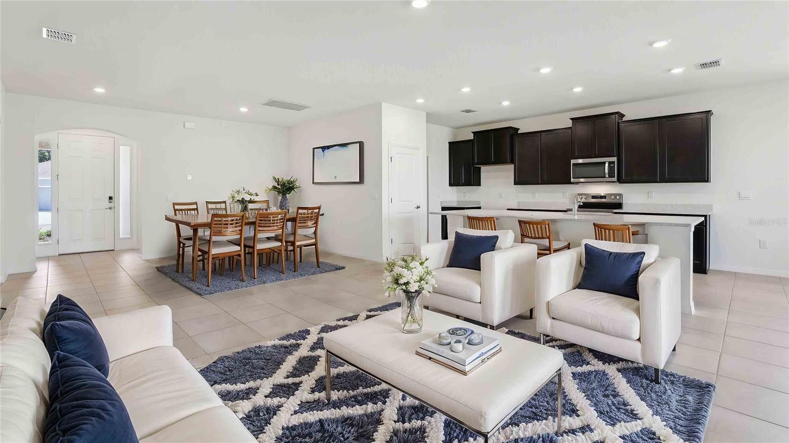 TWISTED OAKS - Residential