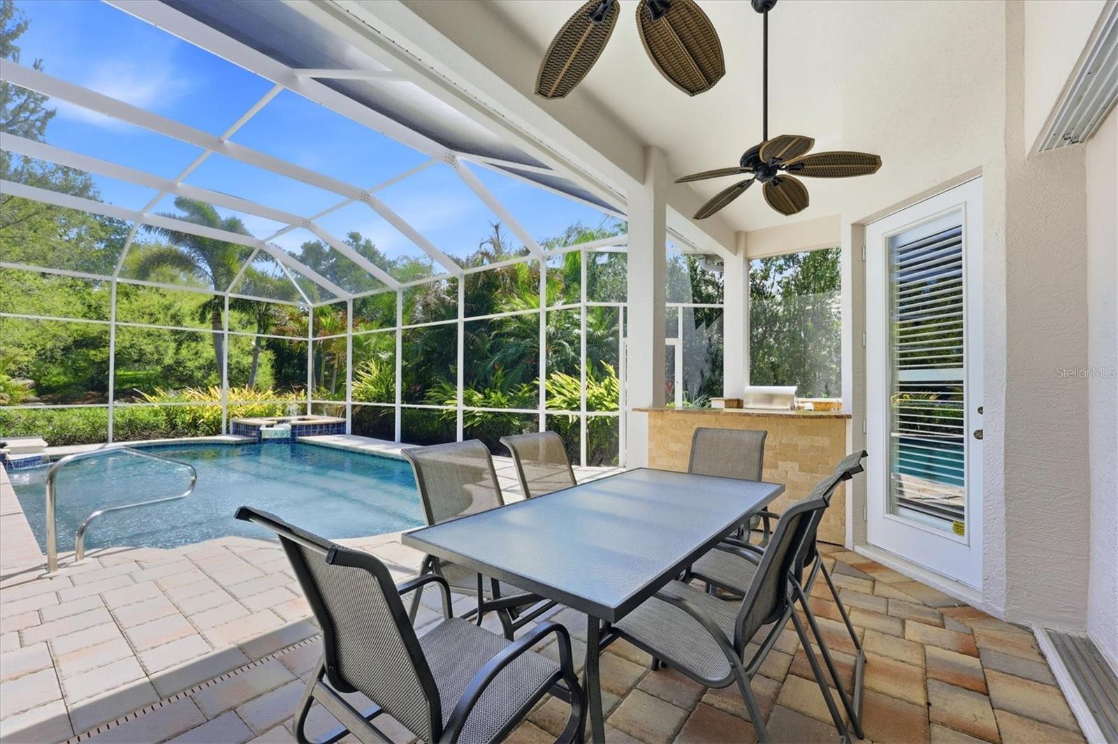 UNIVERSITY PARK COUNTRY CLUB - Residential