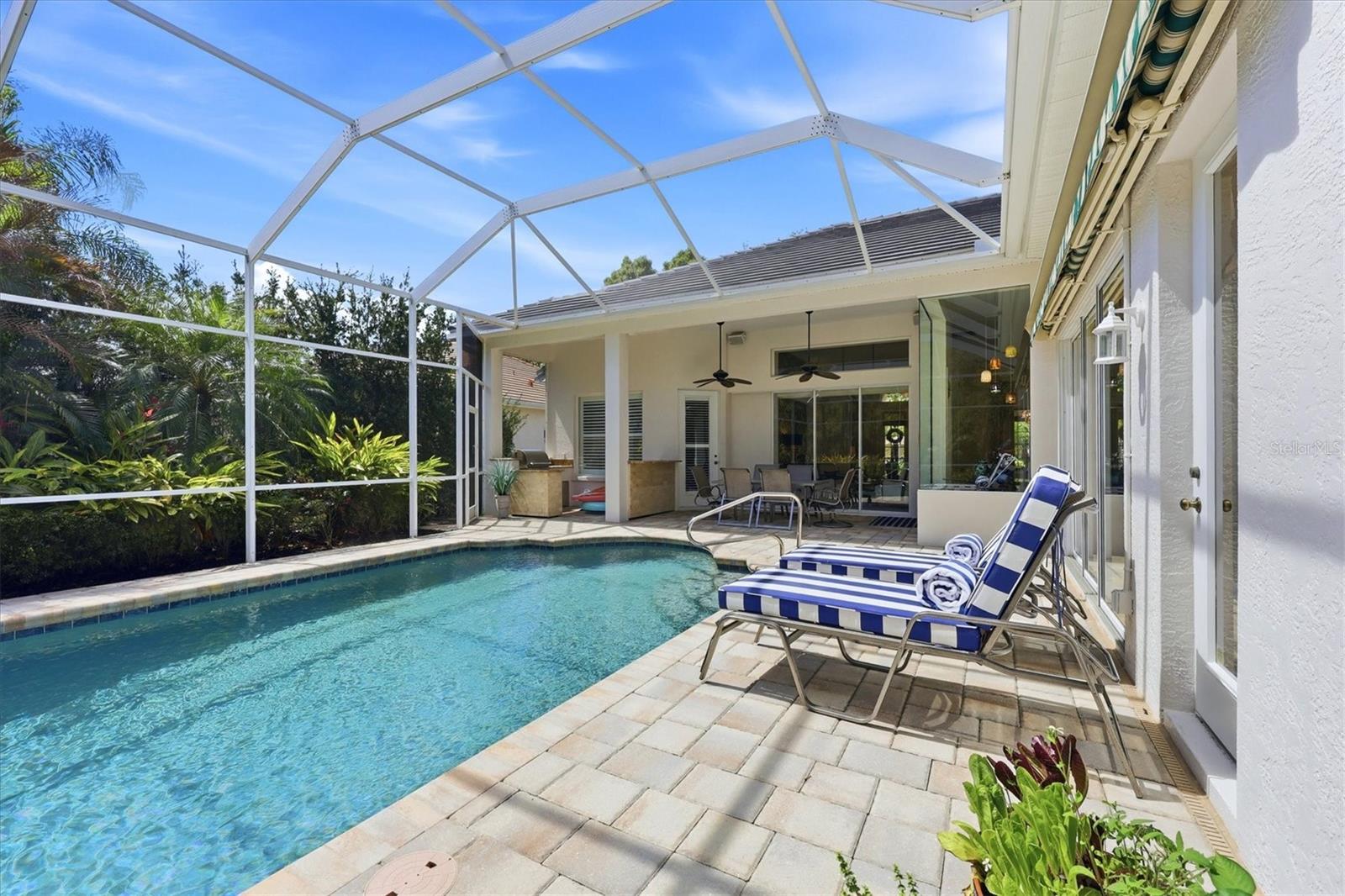 UNIVERSITY PARK COUNTRY CLUB - Residential