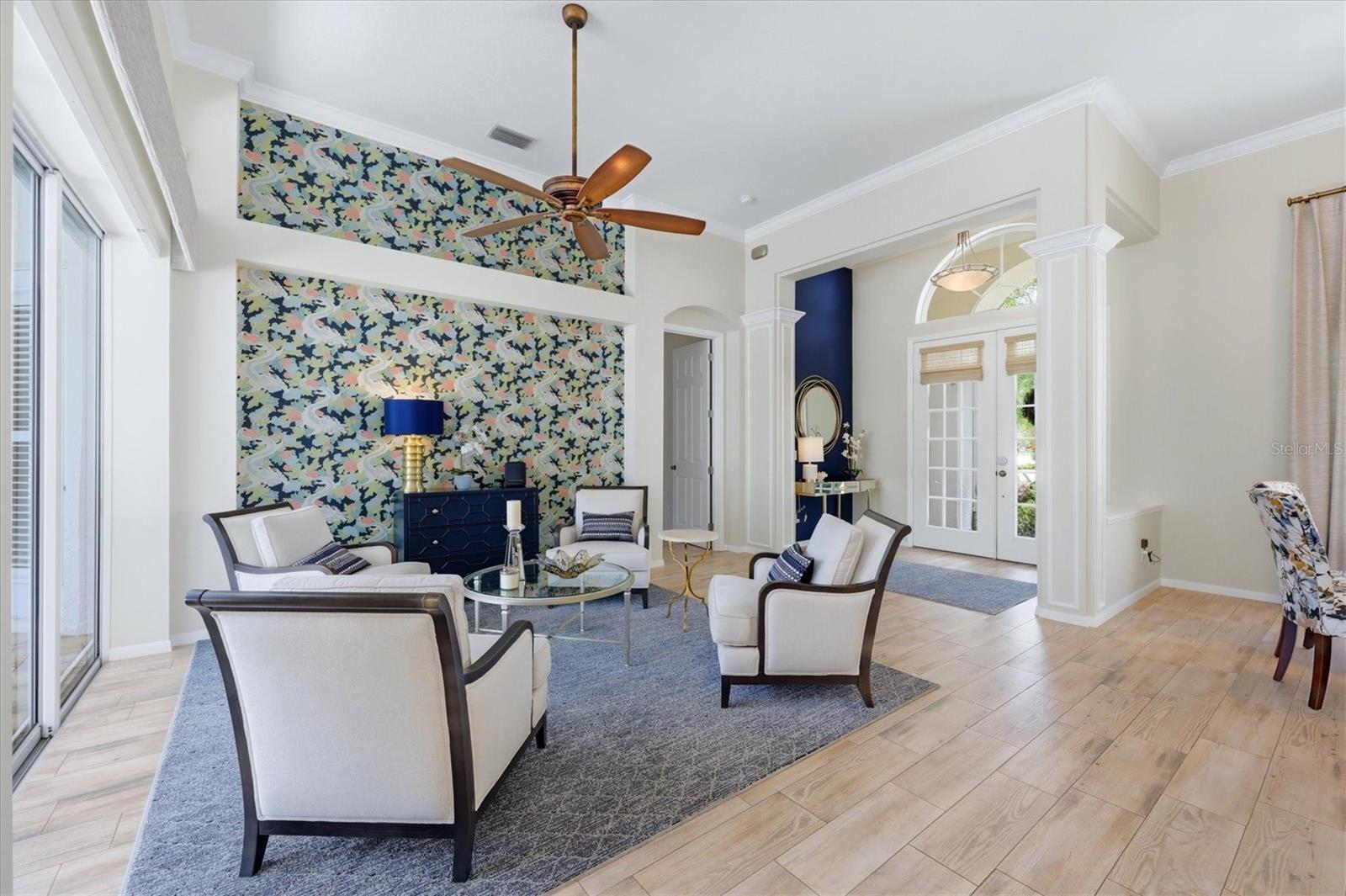 8113 COLLINGWOOD COURT