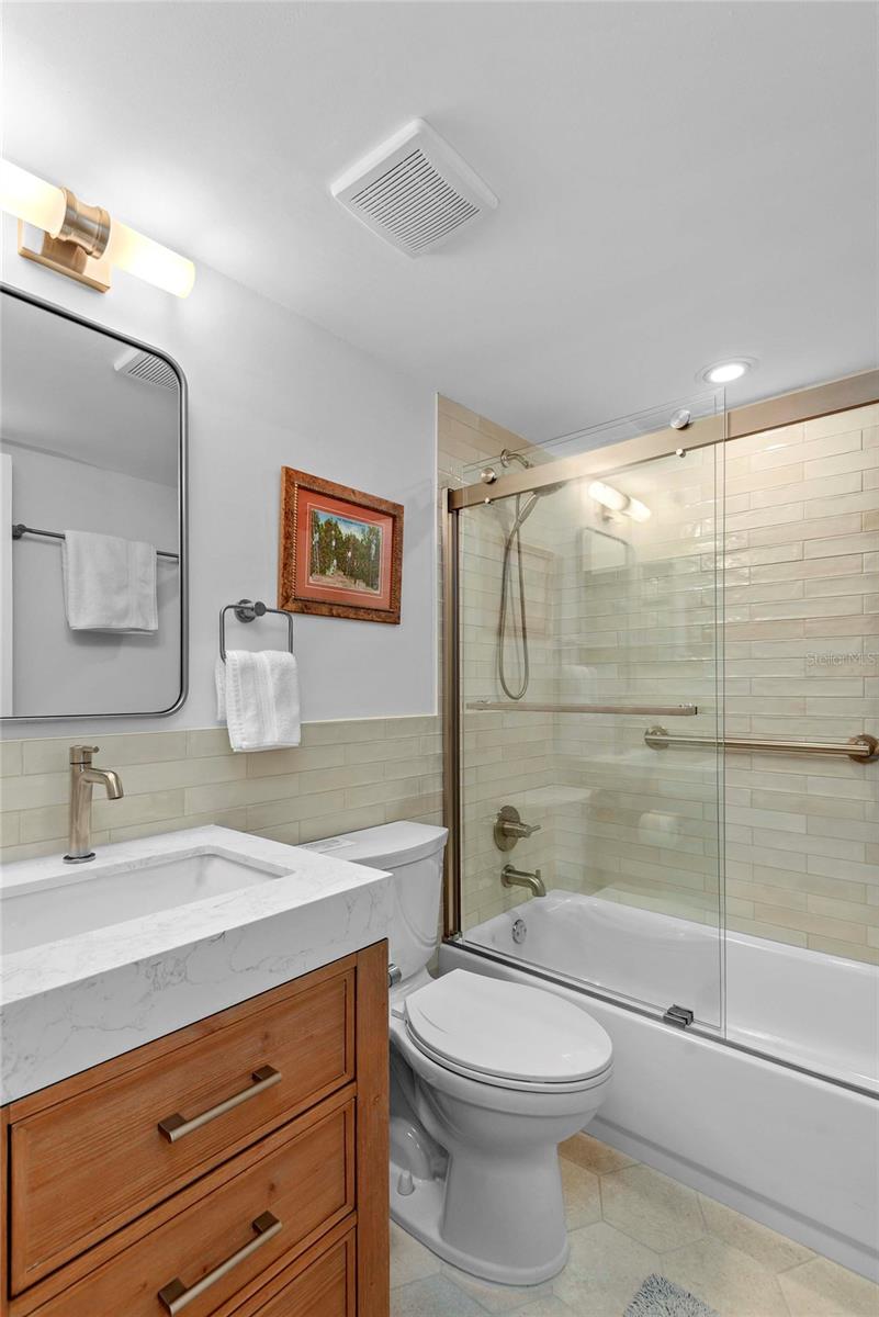 SEAWARD CONDO - Residential