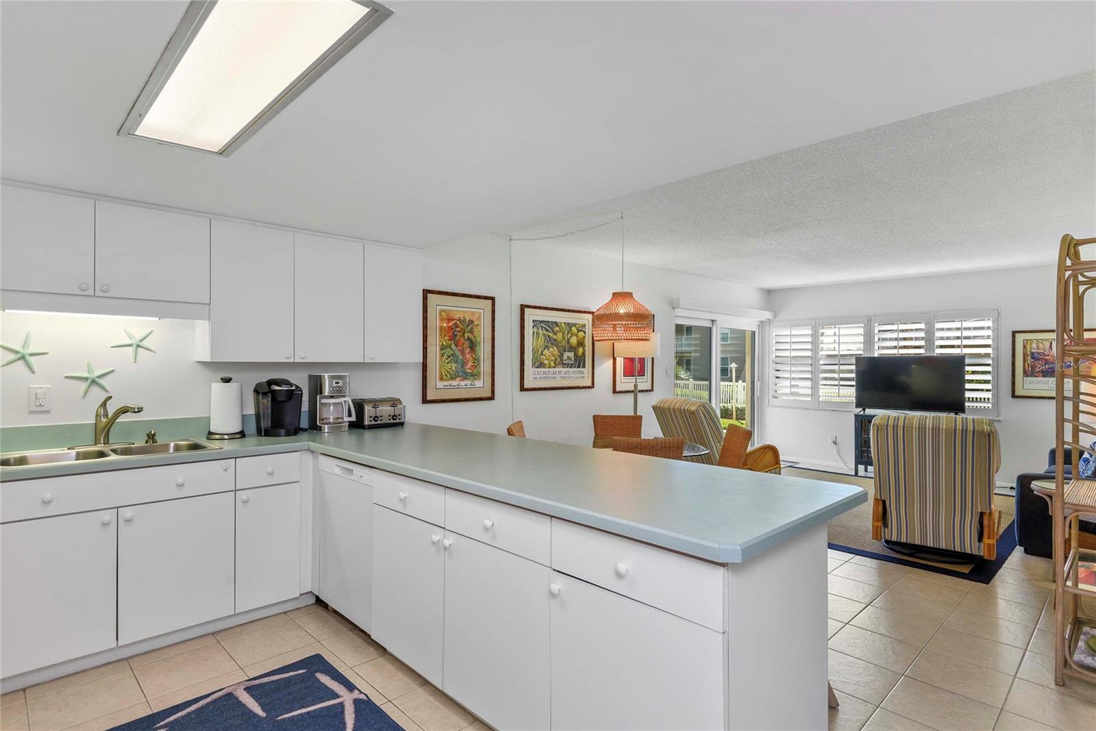 SEAWARD CONDO - Residential