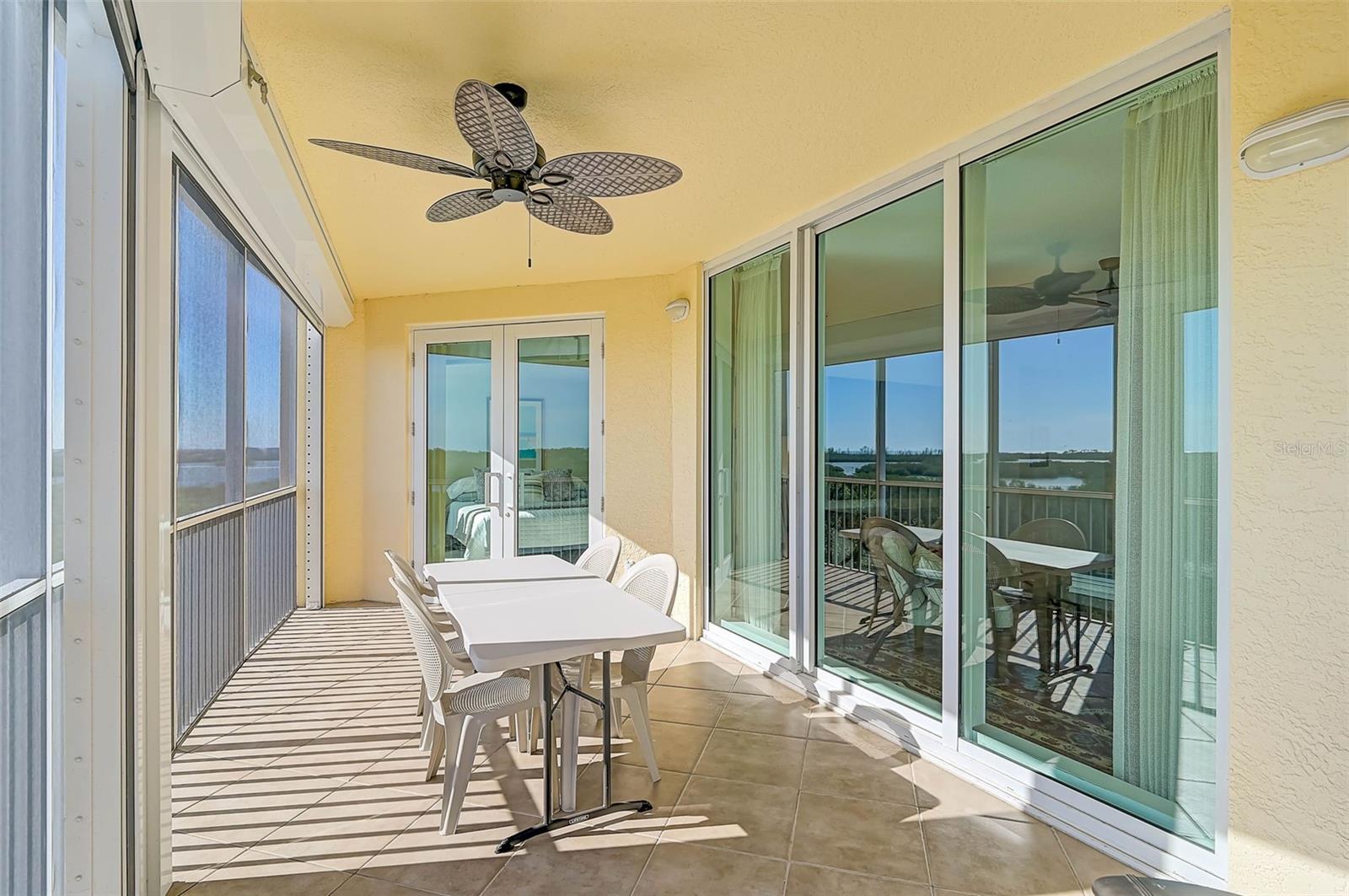 MERIDIAN AT THE OAKS PRESERVE - Residential Lease