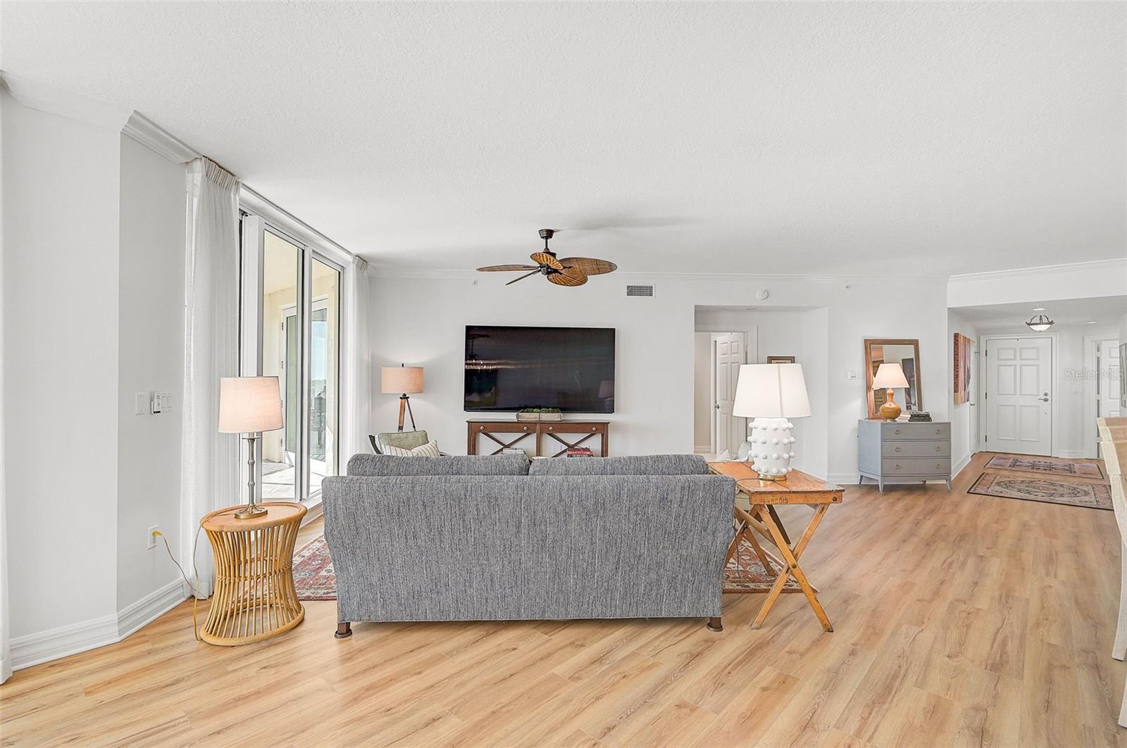 MERIDIAN AT THE OAKS PRESERVE - Residential Lease