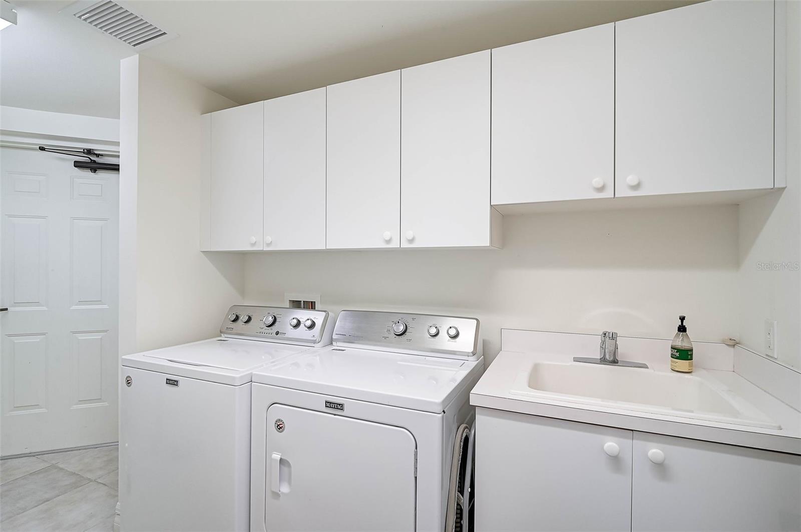 MERIDIAN AT THE OAKS PRESERVE - Residential Lease