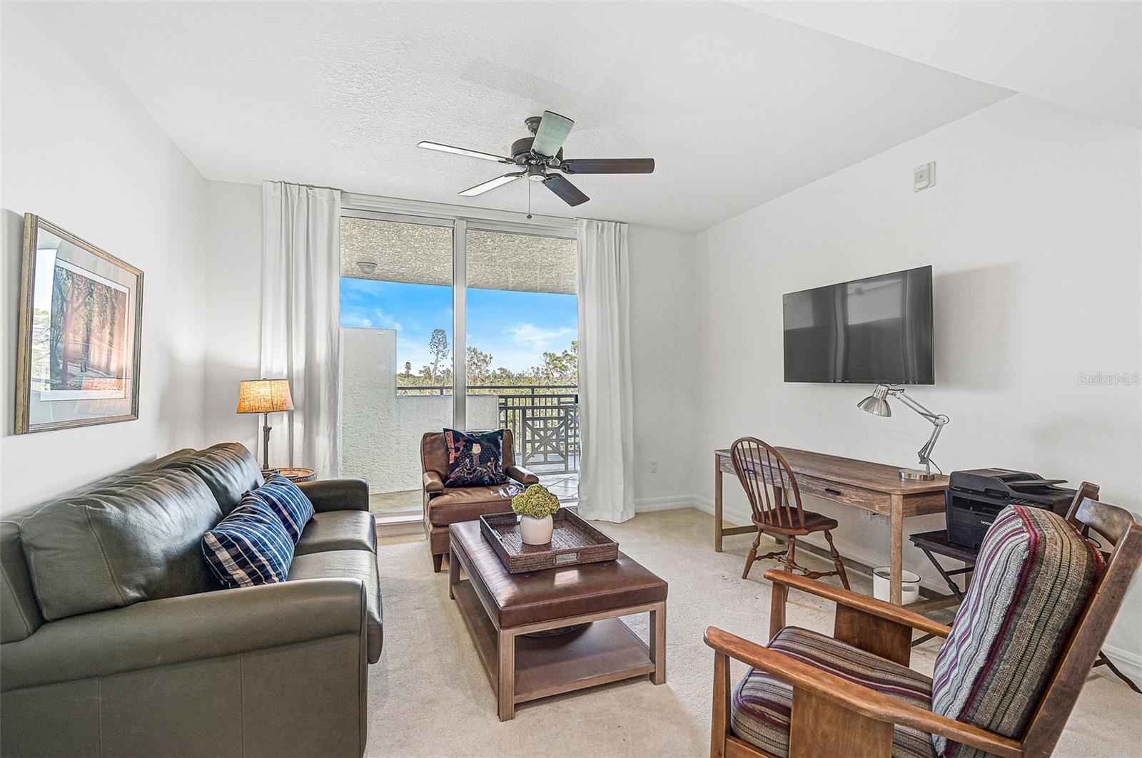 MERIDIAN AT THE OAKS PRESERVE - Residential Lease